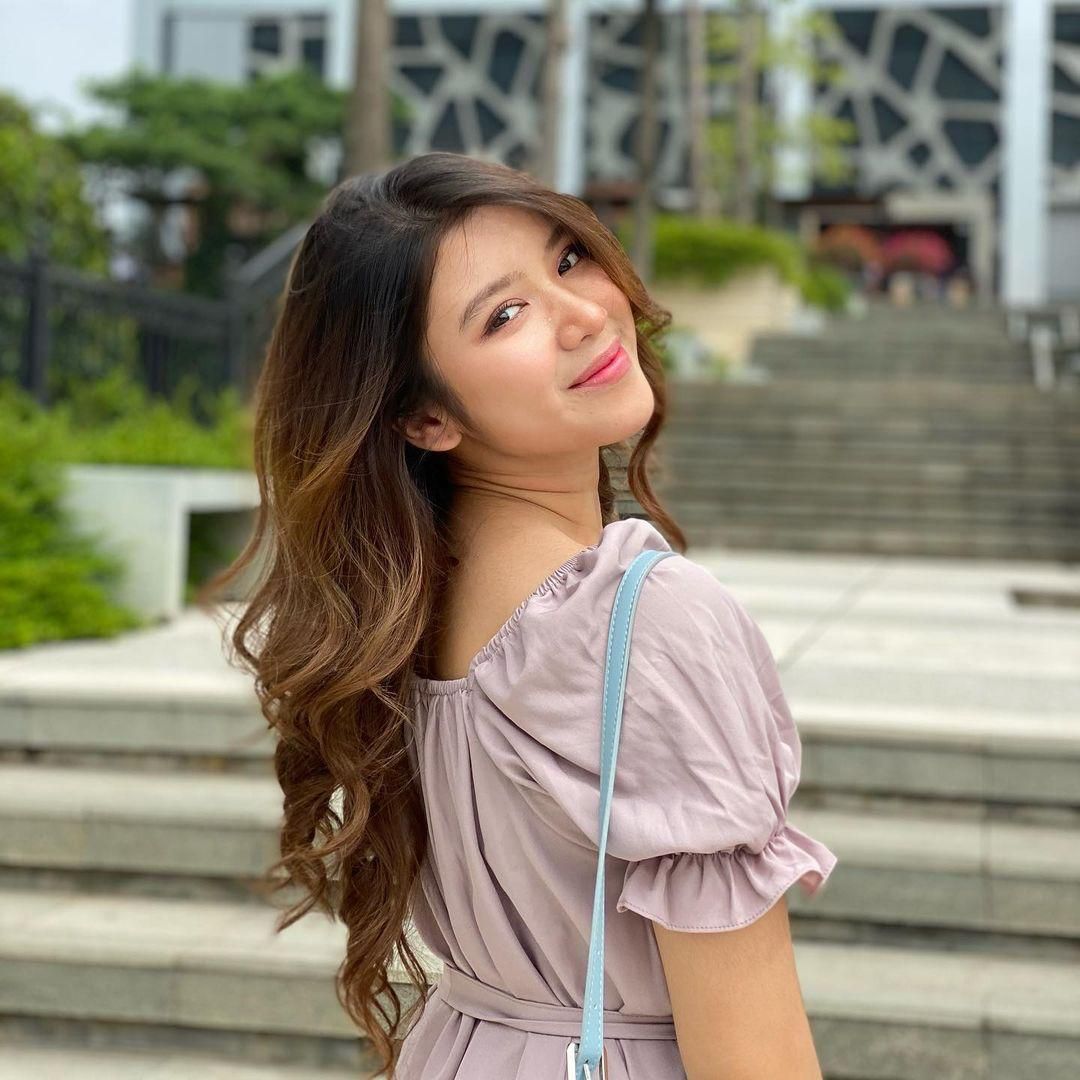 Ketika Tiara Andini Kepincut Kuliner Khas Makassar